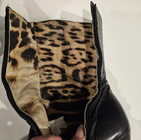 Roberto Cavalli Black Leather Heeled Boots - Picture 7 of 15